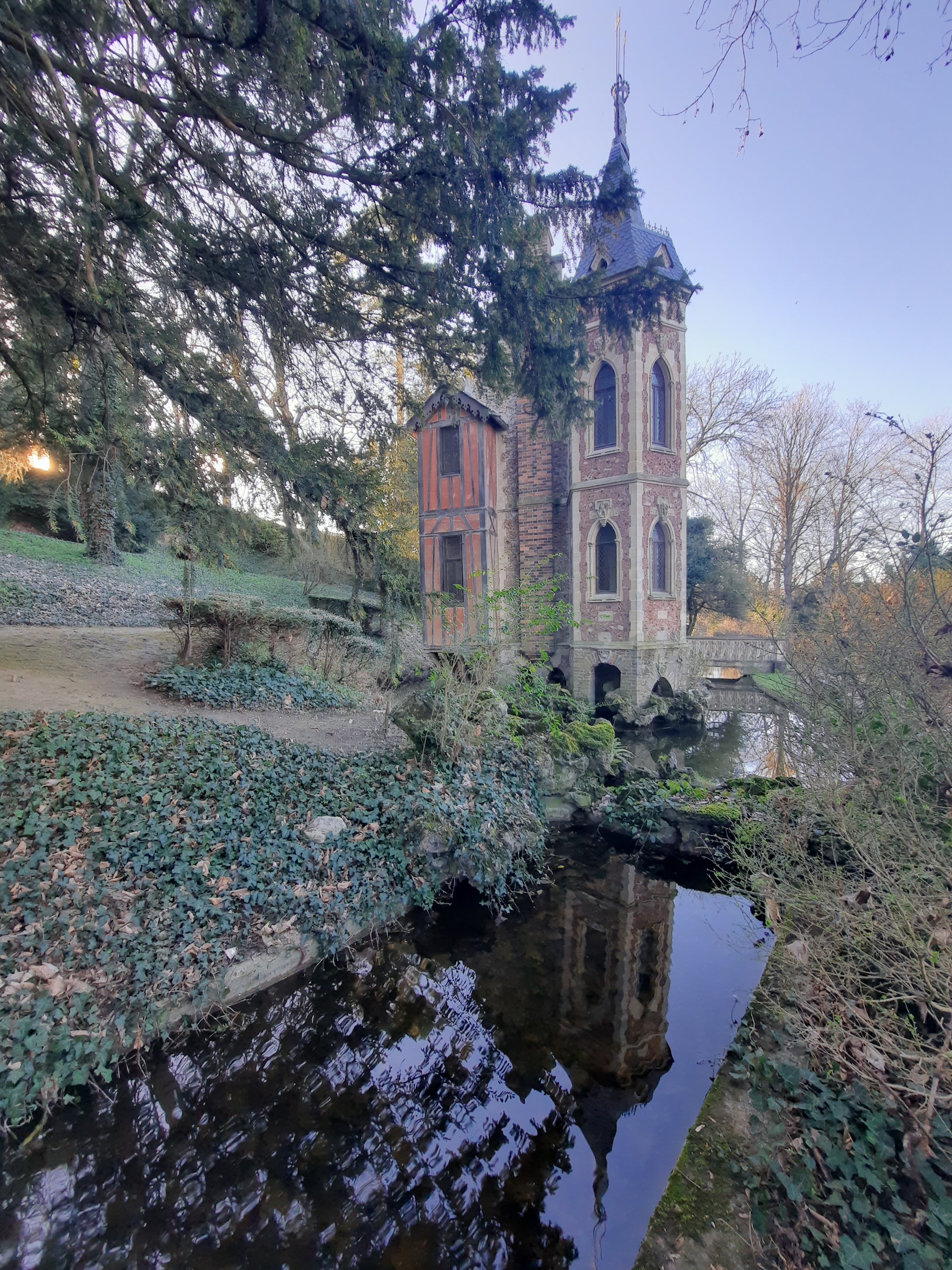 Photo n° 48 de l'avis de L.i fait le 19/03/2023 à 20:22