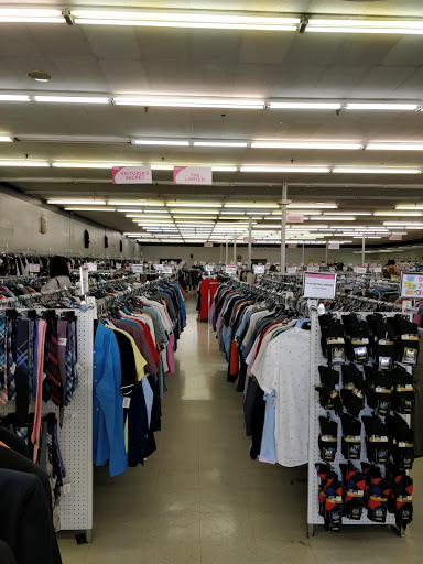 Discount Store «Discount Fashion Warehouse Kettering», reviews and photos, 2836 Wilmington Pike, Kettering, OH 45419, USA