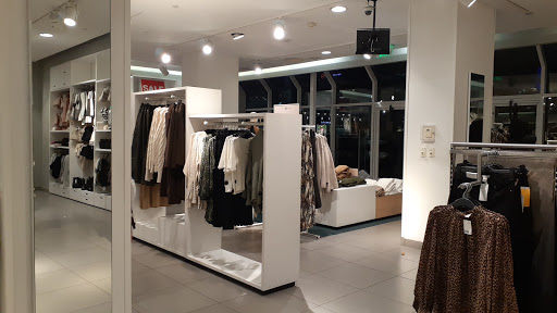 Clothing Store «H&M», reviews and photos, 301 Light St #1575, Baltimore, MD 21202, USA