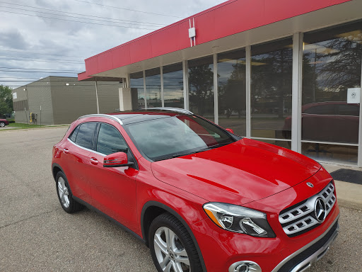 Auto Body Shop «Service King Collision Repair of Livonia», reviews and photos, 13345 Merriman Rd, Livonia, MI 48150, USA