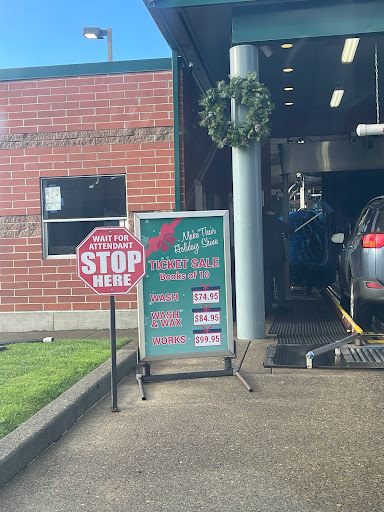 Car Wash «Kiss Car Wash», reviews and photos, 12390 SW Scholls Ferry Rd, Tigard, OR 97223, USA