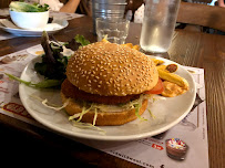 Hamburger du Restaurant de grillades à l'américaine Old Wild West à Thiais - n°20