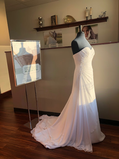 Dry Cleaner «St Croix Cleaners», reviews and photos, 1615 Maxwell Dr, Hudson, WI 54016, USA