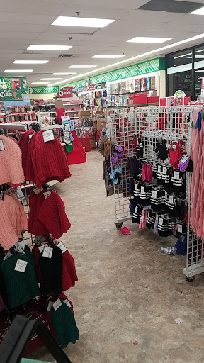 Dollar Store «Dollar Tree», reviews and photos, 13477 Hall Rd, Utica, MI 48315, USA