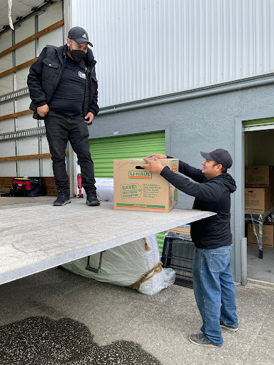Clutch Moving Company image