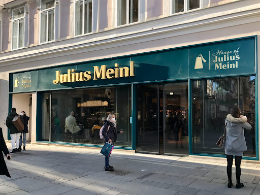 Geschäfte kaufen einen guten Schinken Vienna