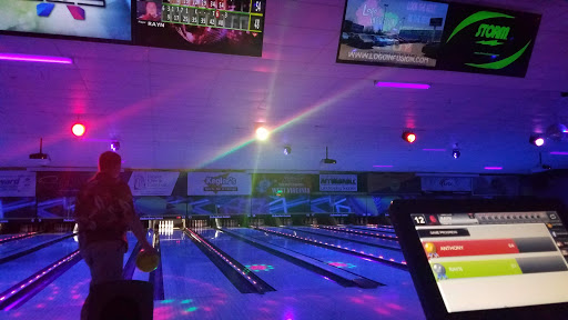 Bowling Alley «Suburban Bowling Lanes», reviews and photos, 735 Chestnut Ridge Rd, Morgantown, WV 26505, USA