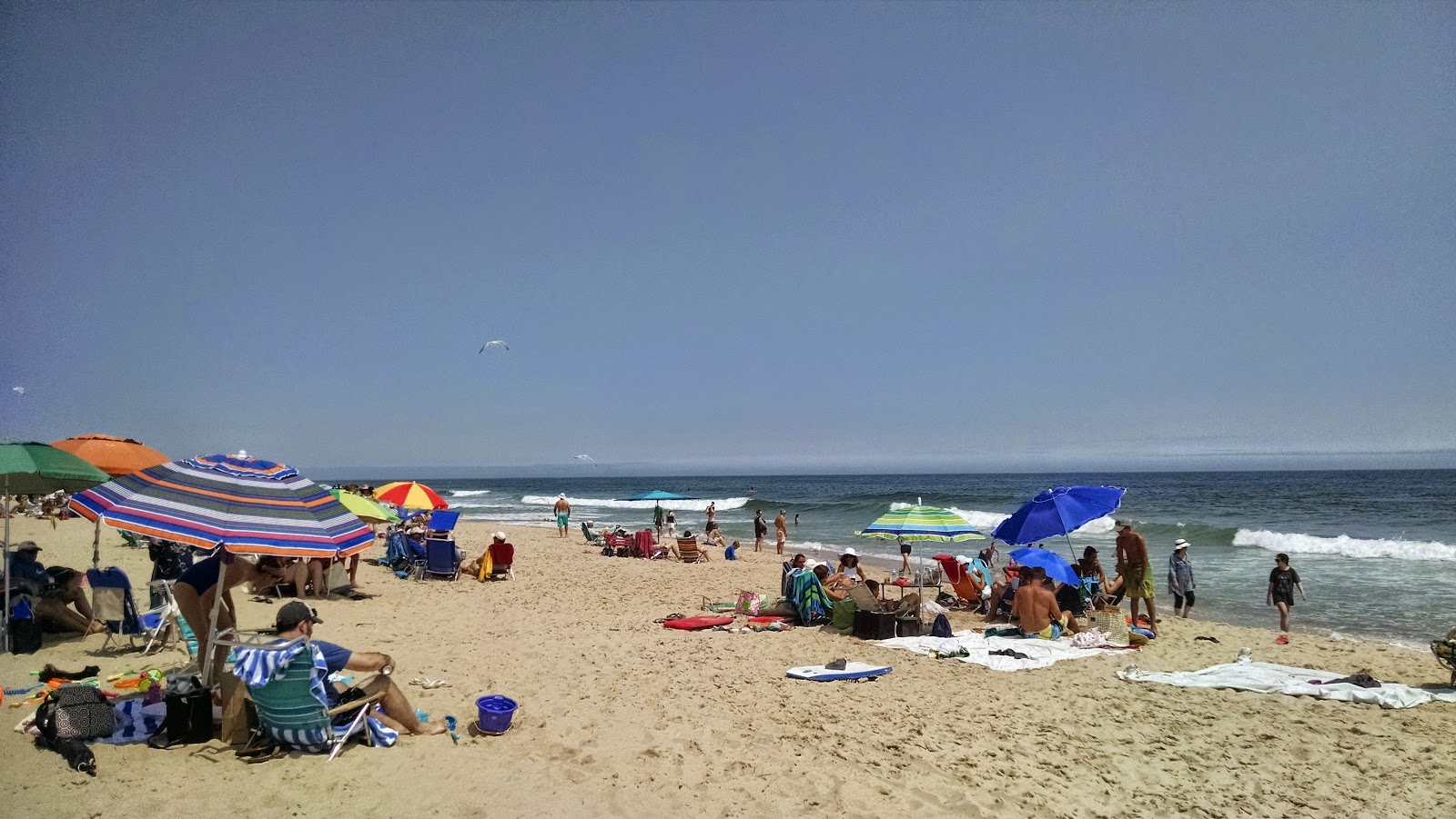 Atlantic Avenue Beach'in fotoğrafı - rahatlamayı sevenler arasında popüler bir yer