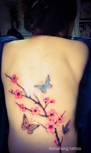 Explore hand tattoos ideas, creative tattoo ideas in Garden Grove, available at Anna Hang Tattoo