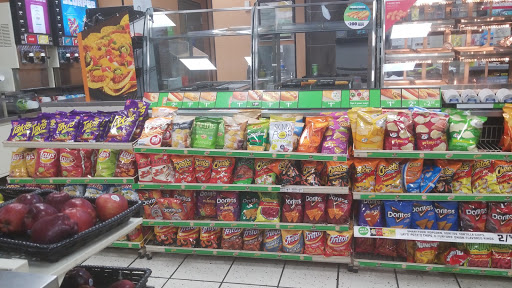 7-Eleven, 600 N Glenoaks Blvd, Burbank, CA 91502, USA, 