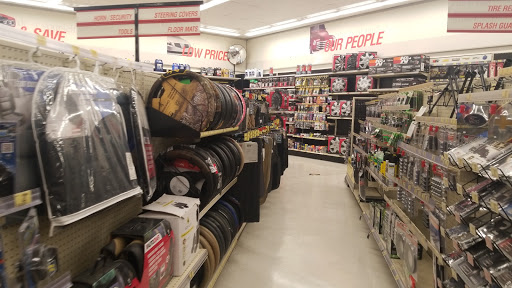 Auto Parts Store «Advance Auto Parts», reviews and photos, 1215 Main St, Hamilton, OH 45013, USA