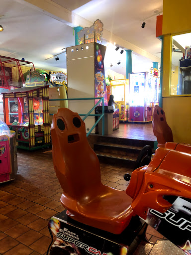 Sporting Goods Store «Golf Galaxy», reviews and photos, 144 Stratford Commons Ct, Winston-Salem, NC 27103, USA