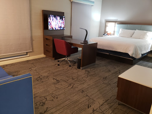 Hampton Inn & Suites Gilroy image