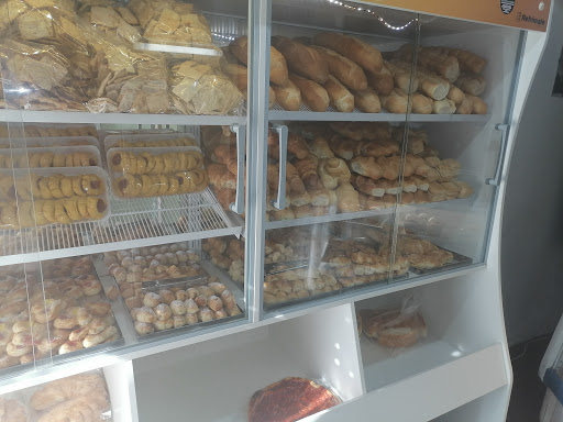 AF1QipMQIGan2tKuu4e88k7zFc 64r3bZeURD1AGAvJ6