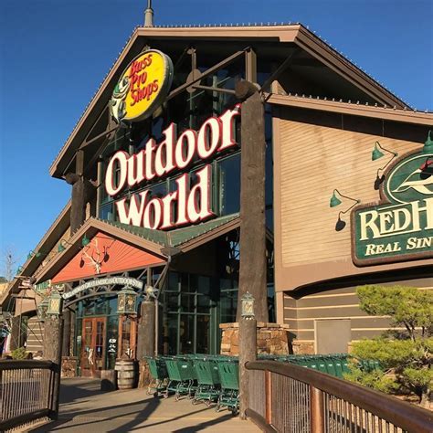 Sporting Goods Store «Bass Pro Shops», reviews and photos, 6425 Daniel Burnham Dr, Portage, IN 46368, USA