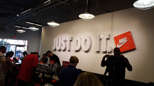 Sporting Goods Store «Nike Factory Store», reviews and photos, 6800 N 95th Ave #590, Glendale, AZ 85301, USA
