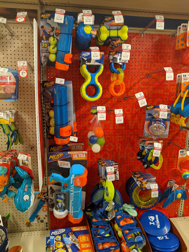 Pet Supply Store «PetSmart», reviews and photos, 265 Chelmsford St, Chelmsford, MA 01824, USA