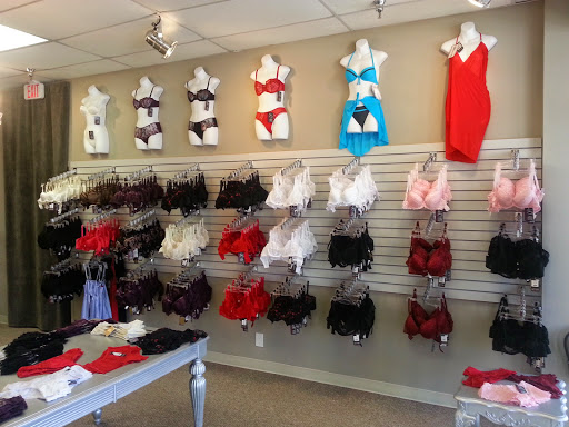 Lacy Hint - Headquarters, 9102 Ducale Way #301, Palm Beach Gardens, FL 33418, USA, 