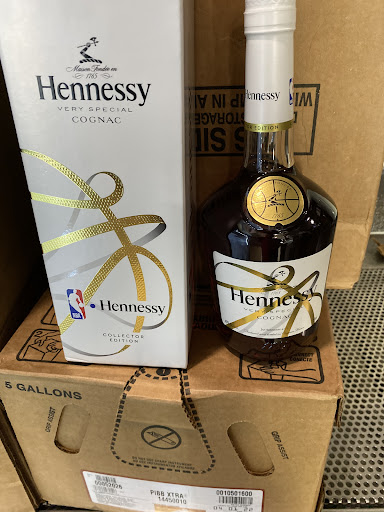 Liquor Store «Olive Liquor», reviews and photos, 6604 W Olive Ave, Glendale, AZ 85302, USA