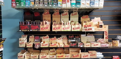 Tobacco Shop «Hwy 6 Smoke N Night Smoke Shop», reviews and photos, 7730 Hwy 6, Houston, TX 77083, USA