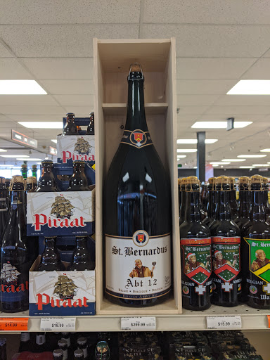 Shopping Mall «Applewood Village Shopping Center», reviews and photos, 3540 Youngfield St, Wheat Ridge, CO 80033, USA