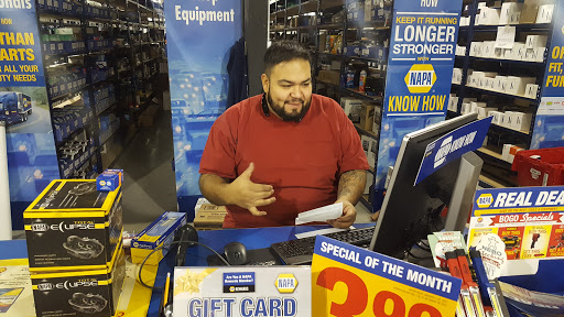 Auto Parts Store «Napa Auto Parts - Tinley Park», reviews and photos, 16086 Harlem Ave, Tinley Park, IL 60477, USA