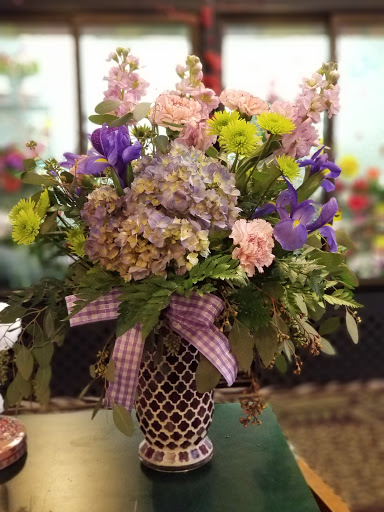 Florist «TILTED TULIP FLORIST», reviews and photos, 68 W Chicago St, Coldwater, MI 49036, USA