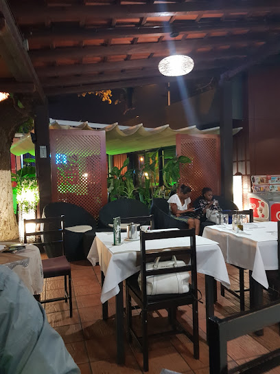 Restaurante São João - R. da Liga Nacional Africana, Luanda, Angola
