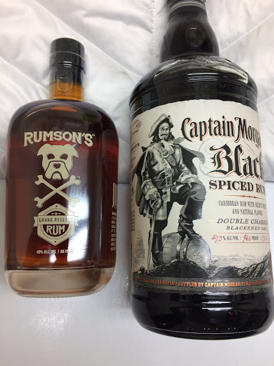 Liquor Store «Curtis Liquors - Weymouth», reviews and photos, 486 Columbian St, Weymouth, MA 02190, USA