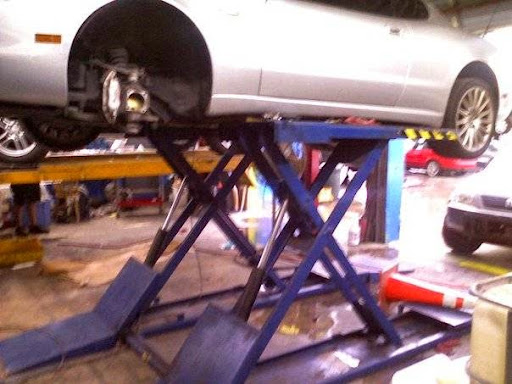 Auto Repair Shop «Champion Auto Clinic», reviews and photos, 1643 SW 8th St, Miami, FL 33135, USA