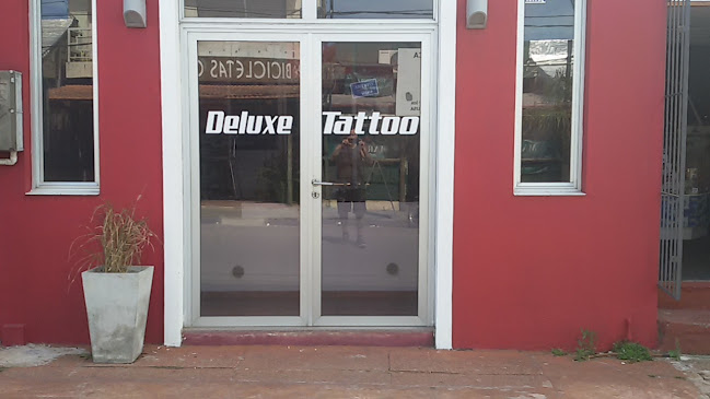 Deluxe Tattoo