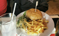 Hamburger végétarien du Restaurant Minotaure Cafė à Toulouse - n°1