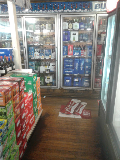 Grocery Store «Payton Grocery», reviews and photos, 9658 Spotswood Trail, Stanardsville, VA 22973, USA