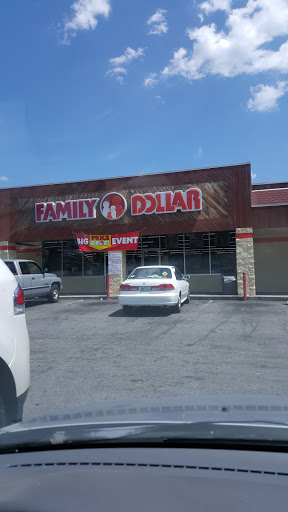 Dollar Store «FAMILY DOLLAR», reviews and photos, 1280 Broad St, Providence, RI 02905, USA