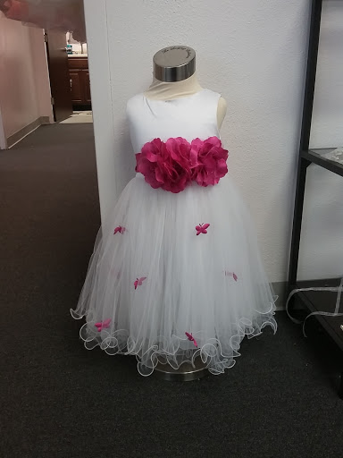 Dress Store «I Do The Dress I Do San Antonio Wedding Dresses», reviews and photos, 900 NE Interstate 410 Loop d105, San Antonio, TX 78209, USA