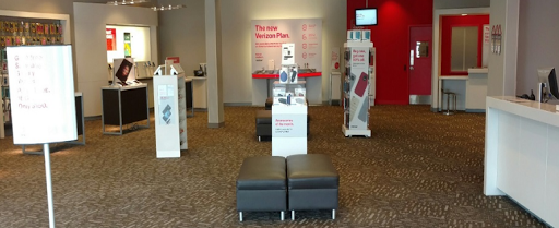 Cell Phone Store «Verizon», reviews and photos, 21841 Hawthorne Blvd, Torrance, CA 90503, USA