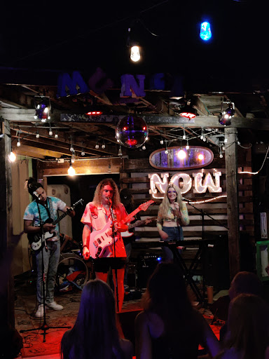 Live Music Venue «Be Here Now DIY Music Venue & Craft Brew Bar», reviews and photos, 505 N Dill St, Muncie, IN 47303, USA