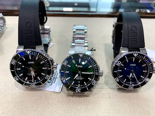 Watch manufacturer Plano