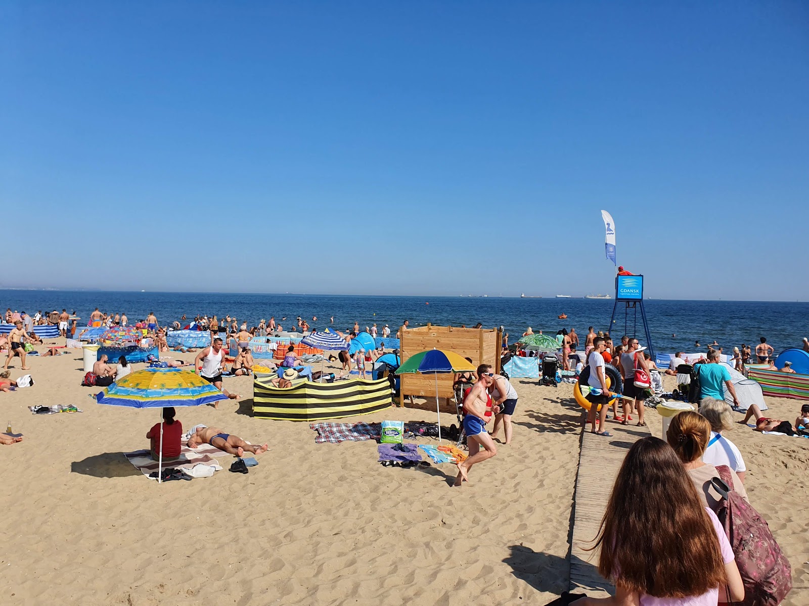 Φωτογραφία του Brzezno Pier Beach παροχές περιοχής