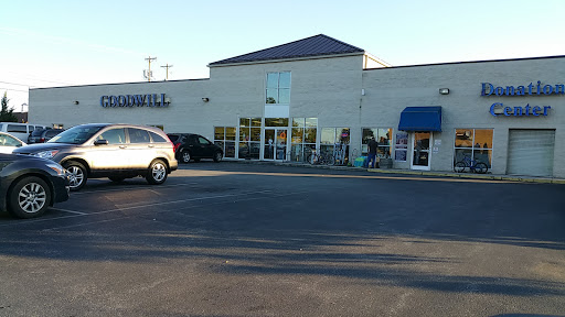Goodwill, 18366 Forest Rd, Forest, VA 24551, Thrift Store