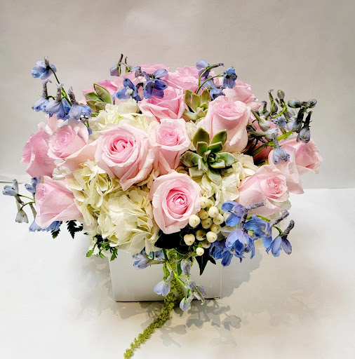 Florist «Louis Gardens Florist», reviews and photos, 1251 S Beach Blvd q, La Habra, CA 90631, USA