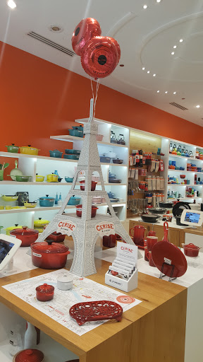 Le Creuset Boutique