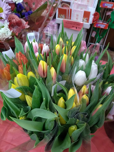 Grocery Store «Freeman Foods», reviews and photos, 268 8th Ave, Wellman, IA 52356, USA