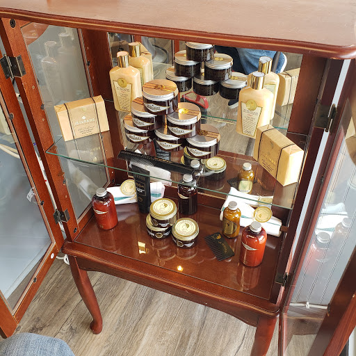 Barber Shop «Hickman Barber Shop», reviews and photos, 5707 Hickman Rd, Des Moines, IA 50310, USA