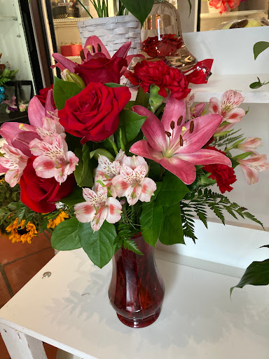 Florist «Genesis Flower And Gift Shop», reviews and photos, 1801 N Garey Ave, Pomona, CA 91767, USA