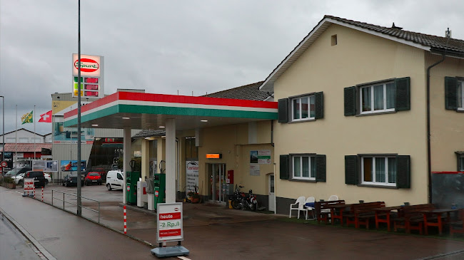 Rezensionen über Spurt Tankstelle, Kreuzlingerstrasse, Romanshorn in Kreuzlingen - Tankstelle