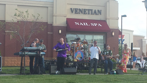 Shopping Mall «Deerfield Towne Center», reviews and photos, 5085 Deerfield Blvd, Mason, OH 45040, USA