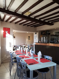 Photos du propriétaire du Restaurant français Au petit tronquay à Le Tronquay - n°4