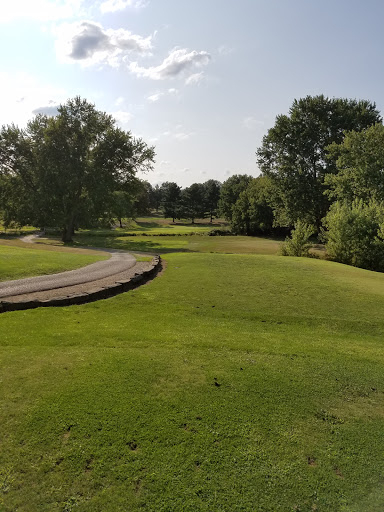 Golf Course «Spring Hills Golf Course», reviews and photos, 6571 S Cleveland Massillon Rd, Clinton, OH 44216, USA