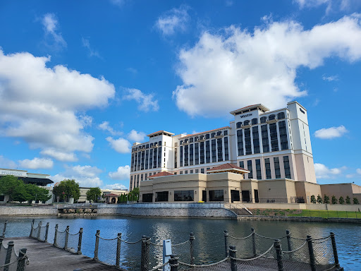 Shopping Mall «Bridge Street Town Centre», reviews and photos, 365 The Bridge St, Huntsville, AL 35806, USA